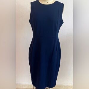 Calvin Klein - Pre-Owned Dress with Metal Zipper - Color: Navy. Size 10.